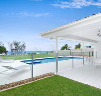 Sentosa on Tugun - Beachfront 5 Bedroom - Tourism Canberra