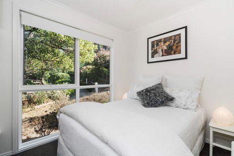 Serenity - Merricks North Cottage - Tourism Canberra 3