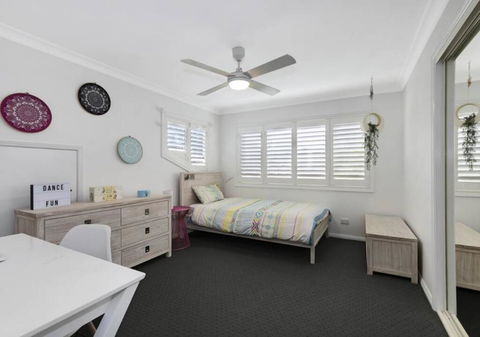 Shelly Beach Family Hideaway - Pool, Beach, Golf - Tourism Canberra 1