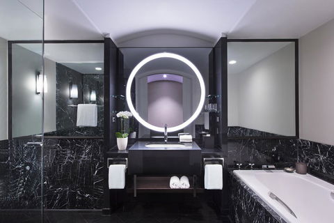Sheraton Grand Sydney Hyde Park - Tourism Canberra 1