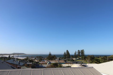 Shiloh Holiday House, 14 East Street - Tourism Canberra 0