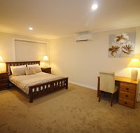 Silver House - Melbourne Airport Accommodation - Tourism Canberra