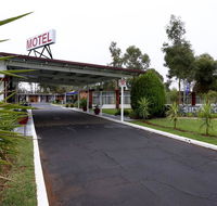Silver Oaks Motel - Tourism Canberra