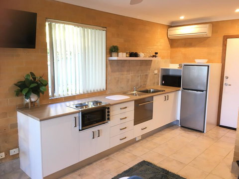 SilverWaters Waterfront Accommodation - Tourism Canberra 2