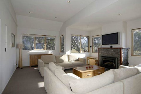 Ski Break - Tourism Canberra 2
