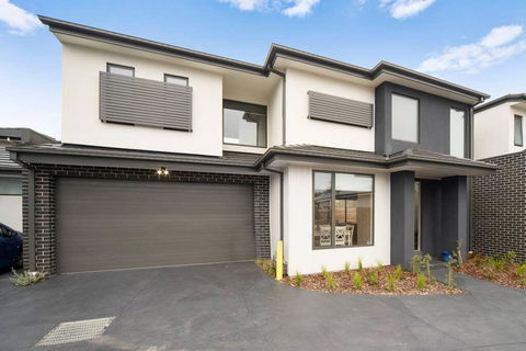 Sleek, Modern Capel Sound! - Tourism Canberra 2
