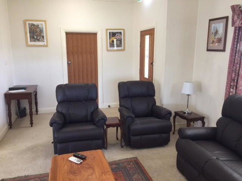 Smith Street Cottage Naracoorte - Tourism Canberra 3