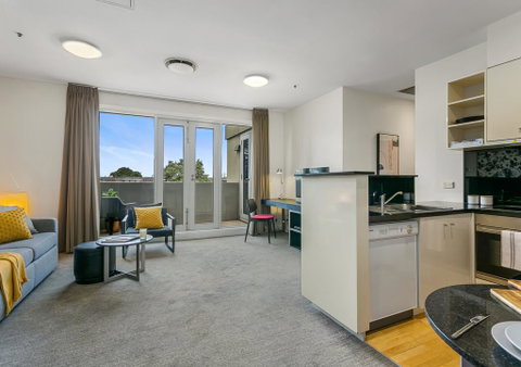 South Yarra Delight - Car Park, Wifi And Swimming Pool - Tourism Canberra 2