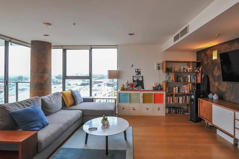 Spacious 2 Bedroom Flat In Wolli Creek - Tourism Canberra 0