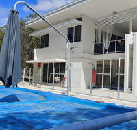 Spacious 2 bedroom unit private bath kitchen RV parking on 5 acres 10 min to Fraser Island barge - Tourism Canberra