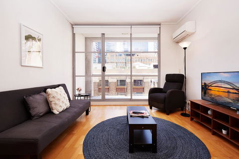 Spacious And Bright Studio In The Middle Of Town - Tourism Canberra 3