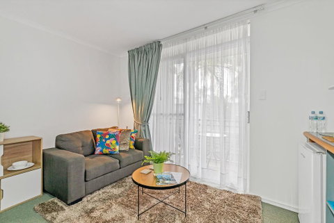 Studio 38 On The Terrace - Tourism Canberra 2