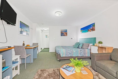 Studio 38 On The Terrace - Tourism Canberra 3