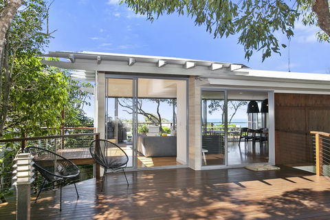 Stunning Seaviews, Sunshine Beach - Tourism Canberra 0