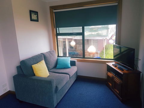 Sunset Holiday Villas - Tourism Canberra 1