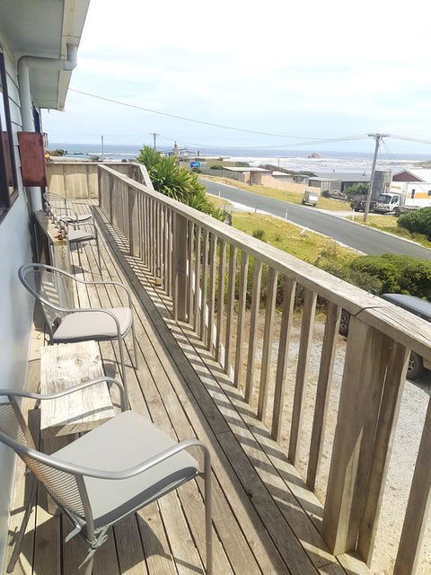 Sunset Holiday Villas - Tourism Canberra 3