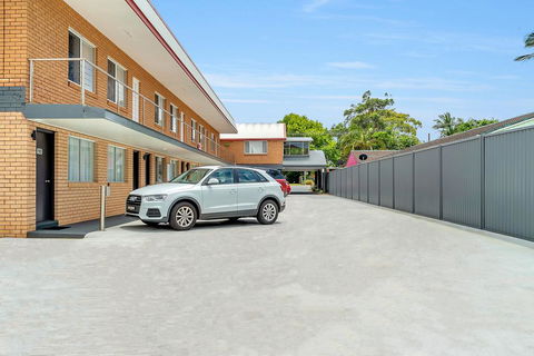 Surf Beach Motel Port - Tourism Canberra 3