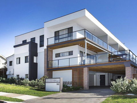 Surf Beach Townhouse - Tourism Canberra 0