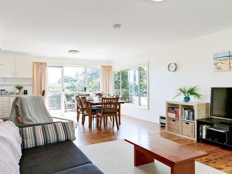 Surf Beach Views - Quiet Position, Close To Beach - Tourism Canberra 3