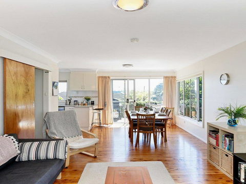 Surf Beach Views - Quiet Position, Close To Beach - Tourism Canberra 2