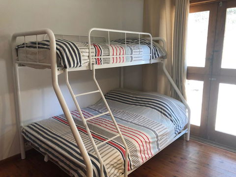 Surfers Ave 17 Narrawallee - Tourism Canberra 3