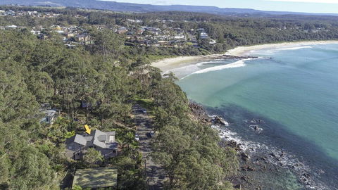 Surfers Ave Retreat Narrawallee - Tourism Canberra 0