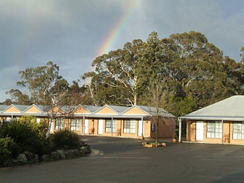 Swaggers Motor Inn - Tourism Canberra 0