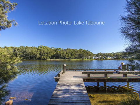 Tabourie Lake Motor Inn - Tourism Canberra 3