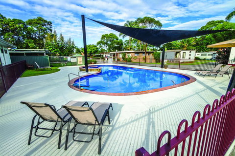 Tall Timbers Caravan Park - Tourism Canberra 0