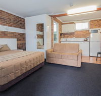 Tally Ho Motor Inn - Tourism Canberra