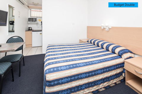 Tally Ho Motor Inn - Tourism Canberra 1