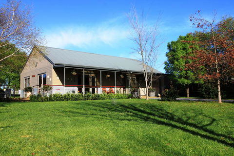 Tamar Valley Farm Stay - Tourism Canberra 0