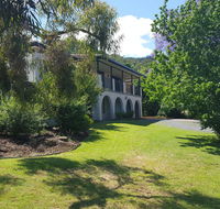 Tamworth Exclusive BB - Tourism Canberra