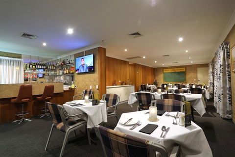 Tamworth Motor Inn & Cabins - Tourism Canberra 3