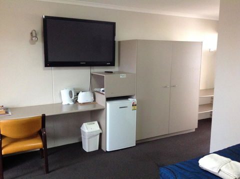 Tannum Sands Hotel / Motel - Tourism Canberra 3