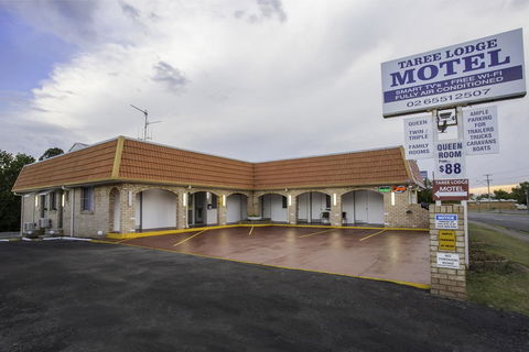Taree Lodge Motel - Tourism Canberra 1