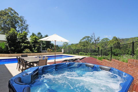 Tatiara - Spacious Family Friendly Home! - Tourism Canberra 3