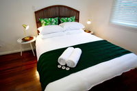 Book Tea Gardens Accommodation Vacations Tourism Canberra Tourism Canberra