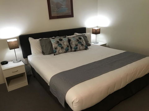 Tea Gardens Motel - Tourism Canberra 0
