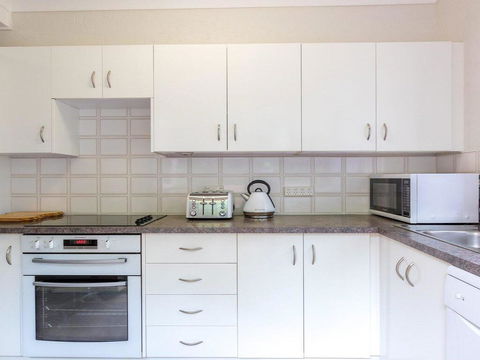 Tehidy Townhouse - Tourism Canberra 2