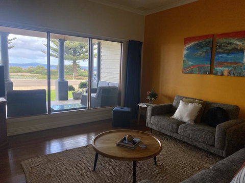 The Beach House & Villas - Tourism Canberra 2