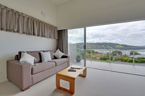 The Cove Kettering - Tourism Canberra 24