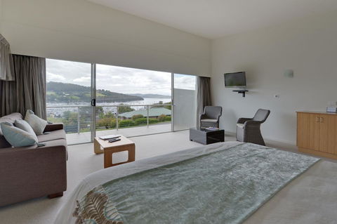 The Cove Kettering - Tourism Canberra 21