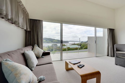 The Cove Kettering - Tourism Canberra 22
