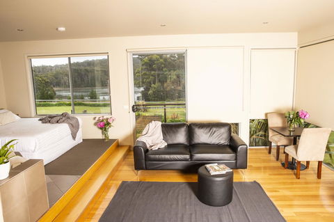 Little Norfolk Bay Events And Chalets - Tourism Canberra 0