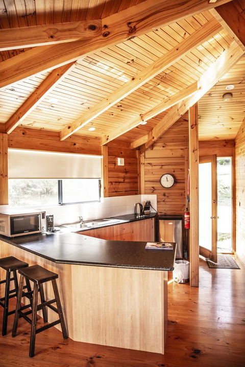Little Norfolk Bay Events And Chalets - Tourism Canberra 4