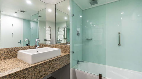 Hotel Grand Chancellor Hobart - Tourism Canberra 16