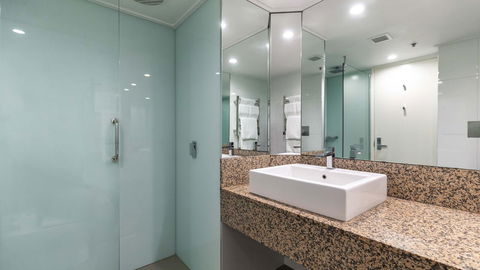 Hotel Grand Chancellor Hobart - Tourism Canberra 4