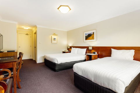 Cradle Mountain Hotel - Tourism Canberra 9