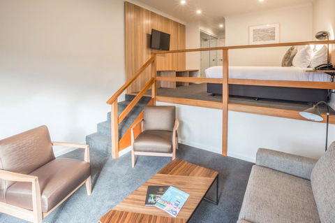 Cradle Mountain Hotel - Tourism Canberra 14